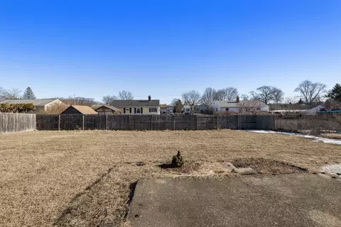 43 Lorimer St, Chicopee, MA 01013 photo 28