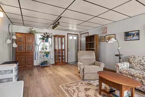 43 Lorimer St, Chicopee, MA 01013 photo 6