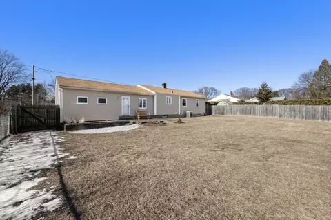43 Lorimer St, Chicopee, MA 01013 photo 24