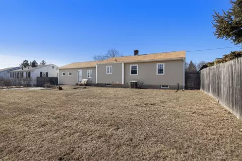 43 Lorimer St, Chicopee, MA 01013 photo 26