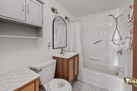 43 Lorimer St, Chicopee, MA 01013 photo 23