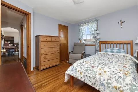 43 Lorimer St, Chicopee, MA 01013 photo 17