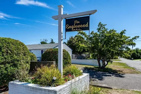 60 Broadway St #4, Yarmouth, MA 02673