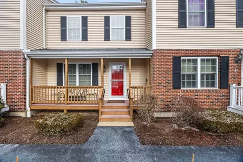 32 Ridge Dr #32, Middleboro, MA 02346