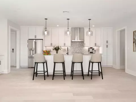 62 Foundry St #303, Wakefield, MA 01880