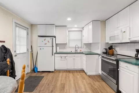 41 Bridge St, Beverly, MA 01915 photo 13