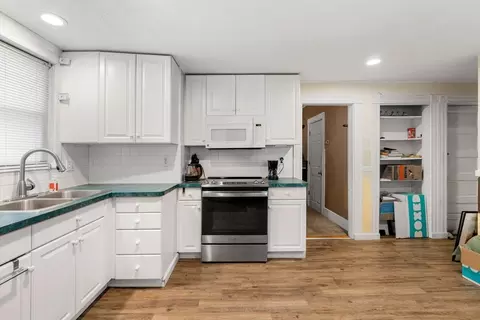 41 Bridge St, Beverly, MA 01915 photo 12