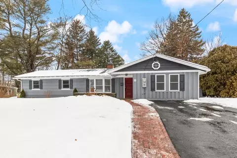 37 Murray St, Peabody, MA 01960