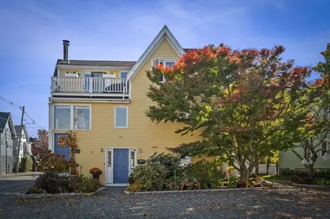 35 Andrew St #1, Salem, MA 01970