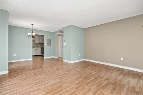 4 Summit Dr #419, Reading, MA 01867 photo 4