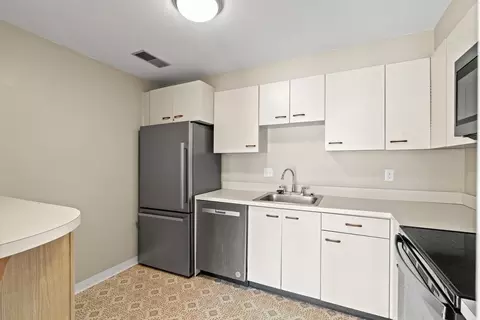 4 Summit Dr #419, Reading, MA 01867 photo 8