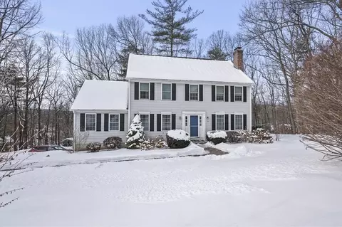18 Autumn Hl, Leominster, MA 01453