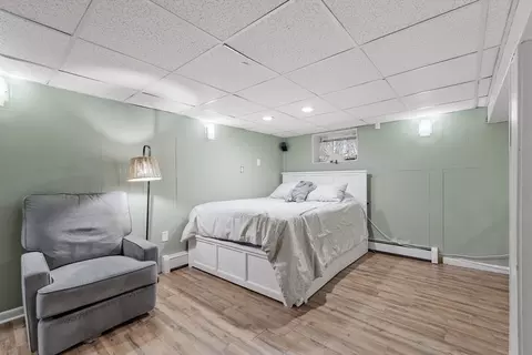 Bedroom - 66 Sunset Rd, Dracut, MA 01826 photo 8 of 9