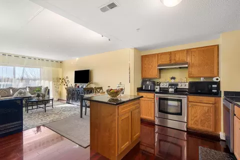 79 Waite St Ext #53, Malden, MA 02148