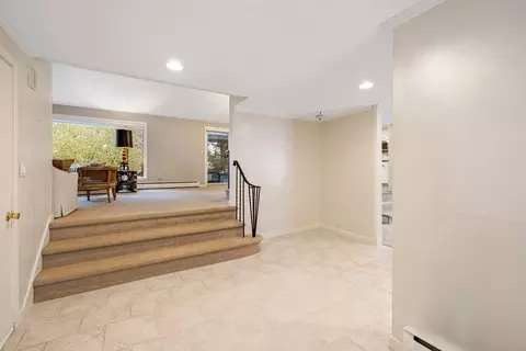 5 Mckinley Rd, Marblehead, MA 01945 photo 4
