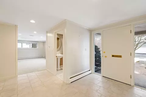 5 Mckinley Rd, Marblehead, MA 01945 photo 3