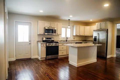 267 Hamlin St, Acushnet, MA 02743 photo 7