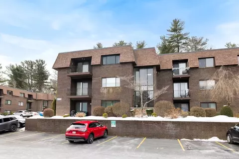 7 Thomas St # A, Saugus, MA 01906