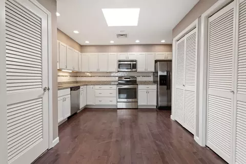 Kitchen - 7 Thomas St # A, Saugus, MA 01906 photo 3 of 4