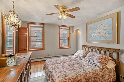 6 Endicott Ct, Boston, MA 02113 photo 8