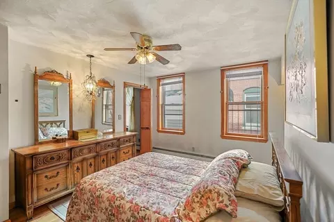 6 Endicott Ct, Boston, MA 02113 photo 9