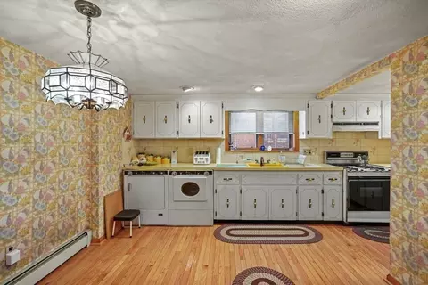 6 Endicott Ct, Boston, MA 02113 photo 3