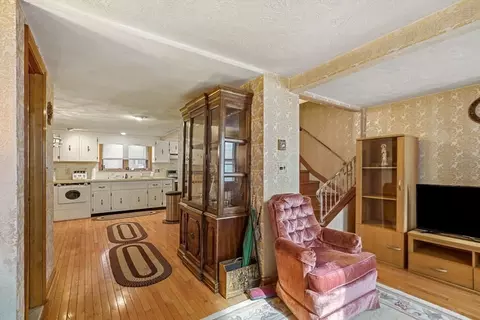 6 Endicott Ct, Boston, MA 02113 photo 5