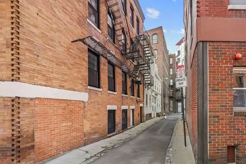 6 Endicott Ct, Boston, MA 02113 photo 23