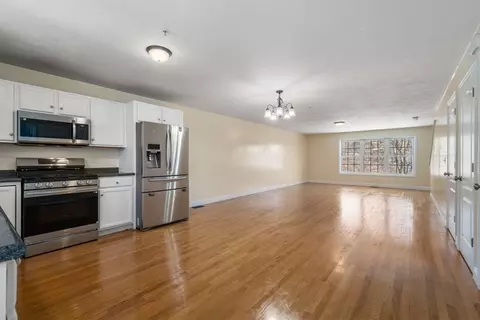 6 Weldon Ave # A, Worcester, MA 01607 photo 9