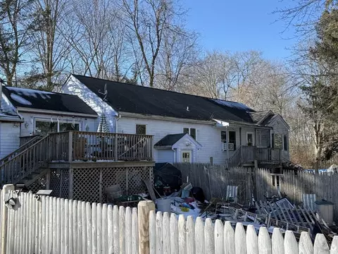 97 West St, Randolph, MA 02368 photo 2