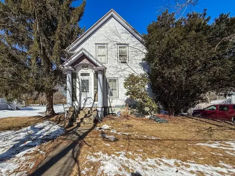 97 West St, Randolph, MA 02368