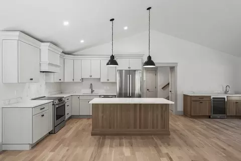 46 Sandwich Rd #10, Plymouth, MA 02360
