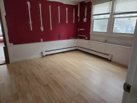 Living - 60 Maverick St, Marblehead, MA 01945 photo 5 of 5