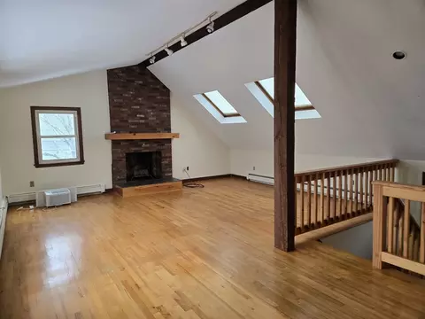 Living - 60 Maverick St, Marblehead, MA 01945 photo 1 of 5