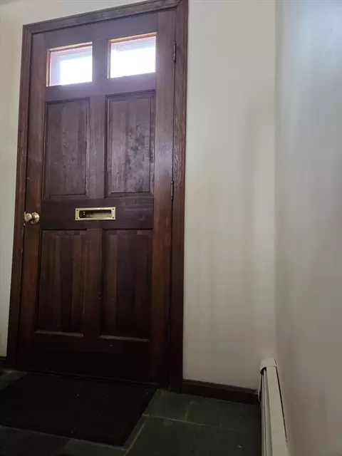 Entry Way - 60 Maverick St, Marblehead, MA 01945 photo 3 of 3