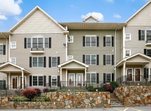 750 Willard St #5A, Quincy, MA 02169