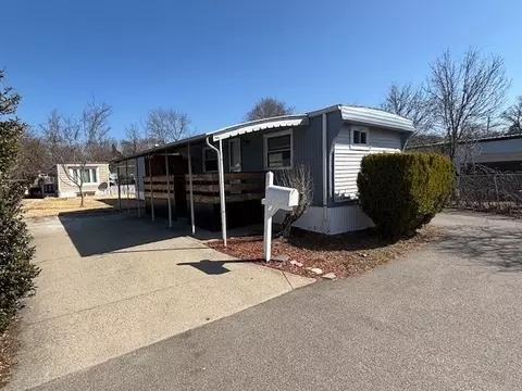 633 E Washington St #9, North Attleboro, MA 02760