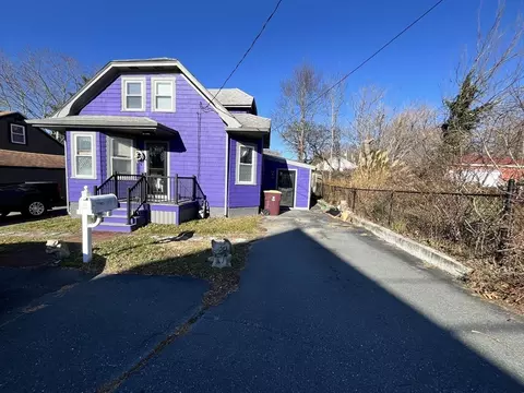 29 Jean, Acushnet, MA 02743