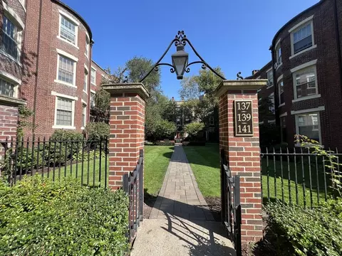 139 Beaconsfield Rd #4, Brookline, MA 02445