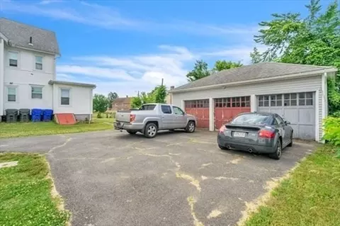 Exterior - 79 Marshall St, Springfield, MA 01109 photo 7 of 7