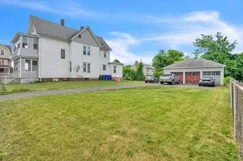 Exterior - 79 Marshall St, Springfield, MA 01109 photo 1 of 7