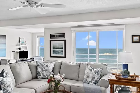 9 Park Ave #706, Hull, MA 02045
