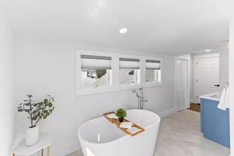 Bath - 7 Cedar Ter, Milton, MA 02186 photo 5 of 6