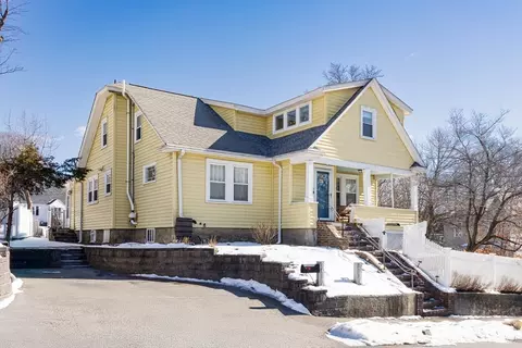 7 Cedar Ter, Milton, MA 02186