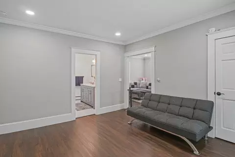 Entry Way - 576 Crescent St, Athol, MA 01331 photo 6 of 11