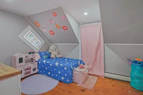 Bedroom - 576 Crescent St, Athol, MA 01331 photo 8 of 9