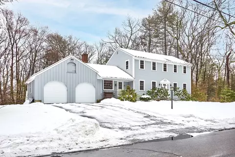 13 Captain Browns Ln, Acton, MA 01720