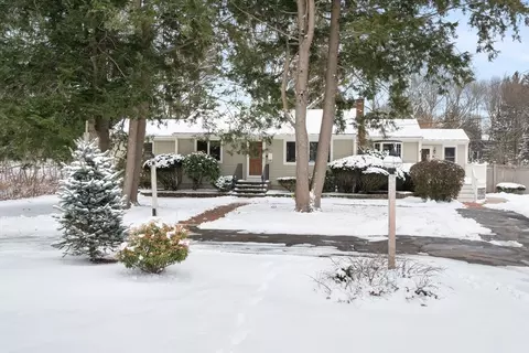 100 Vineyard, Abington, MA 02351
