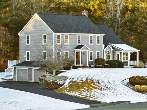 17 Red Mill Rd, Bridgewater, MA 02324