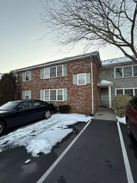56 Center #2-1, Dennis, MA 02639